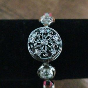 Snap button interchangeable leather braclet